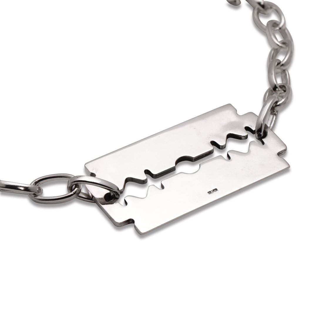 OFF THE WALL RAZOR CHAIN BRACELET