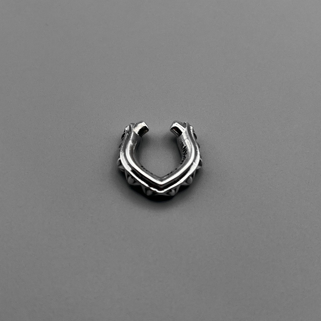 TRIPLE X HORSE SHOE EAR CUFF(片耳用)