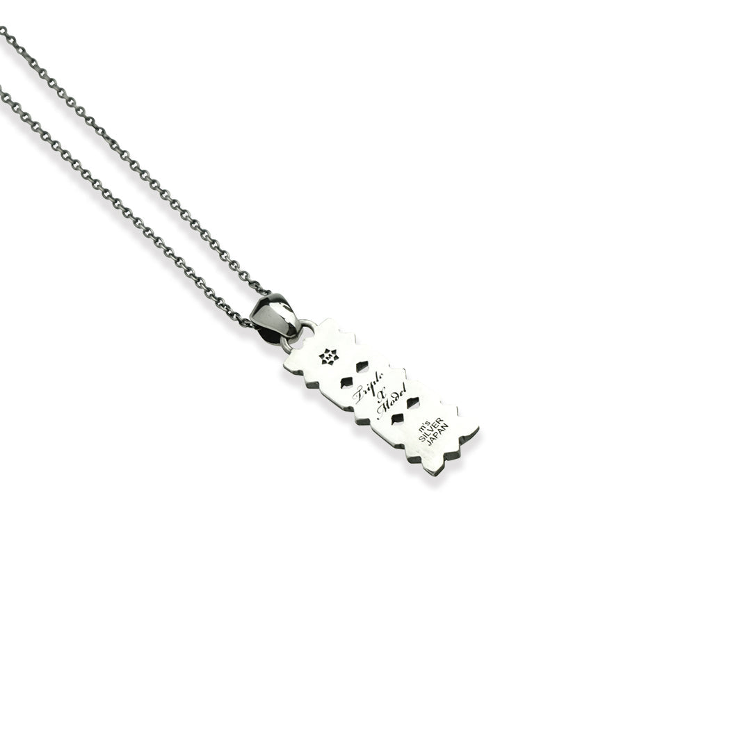 TRIPLE X 3 STUDS PENDANT