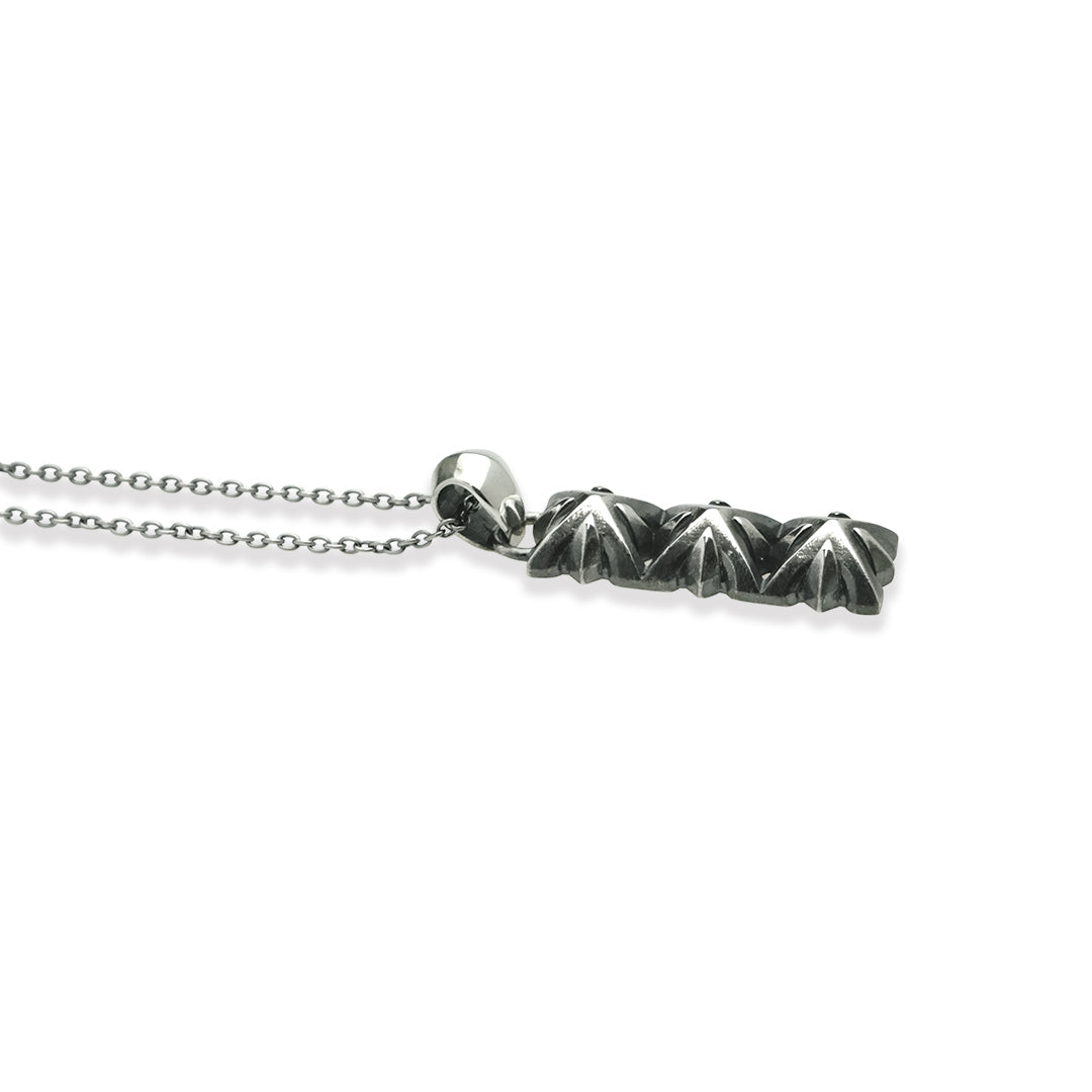 TRIPLE X 3 STUDS PENDANT