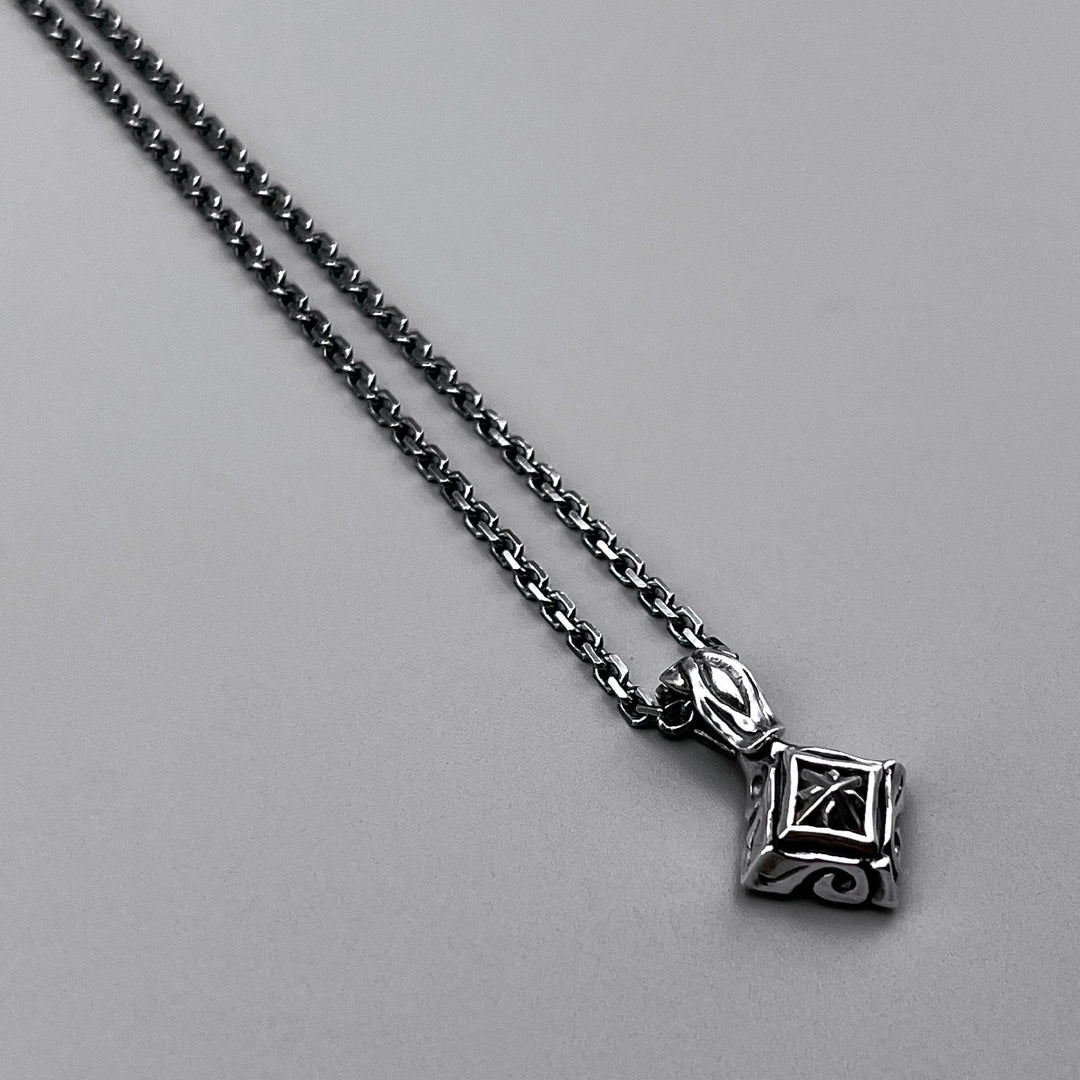 TRIPLE X EDITION URBAN TRIBAL PENDANT S
