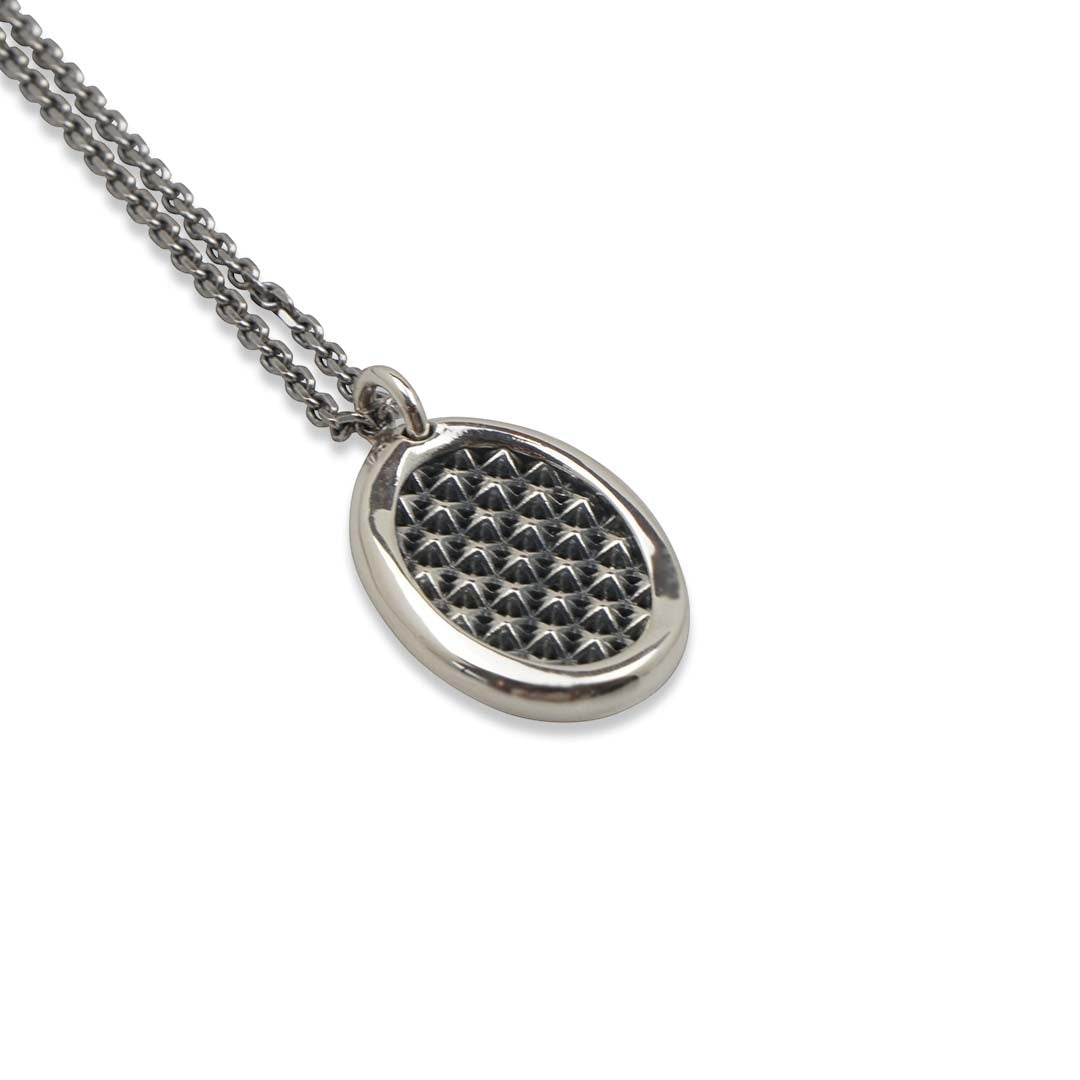 TRIPLE X SEAL PENDANT M