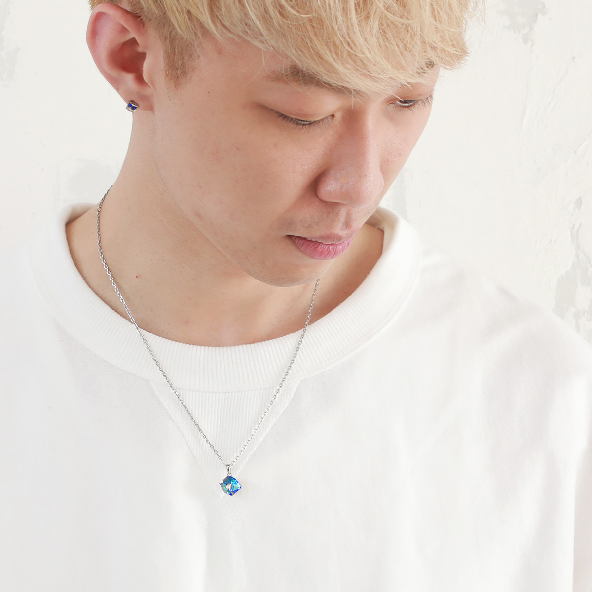 スワロフスキーキューブネックレス(M) / BSN-150 – BLESS スワロフスキーキューブネックレス(M) / BSN-150 – BLESS