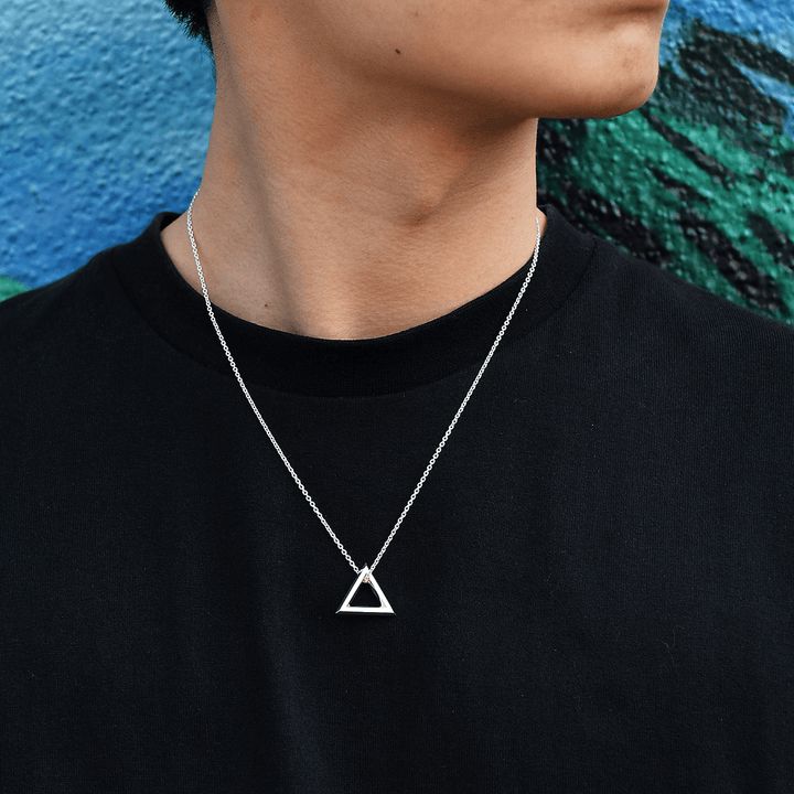 FINE TRIANGLE PENDANT