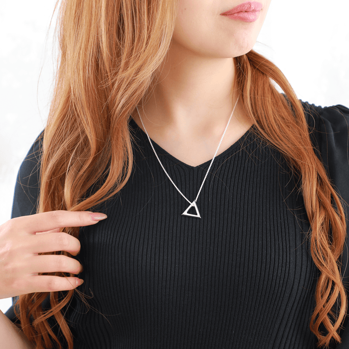 FINE TRIANGLE PENDANT