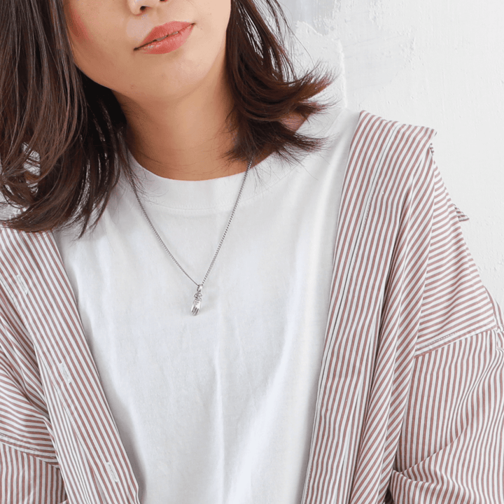 TAROT NO.8 STRENGTH PENDANT