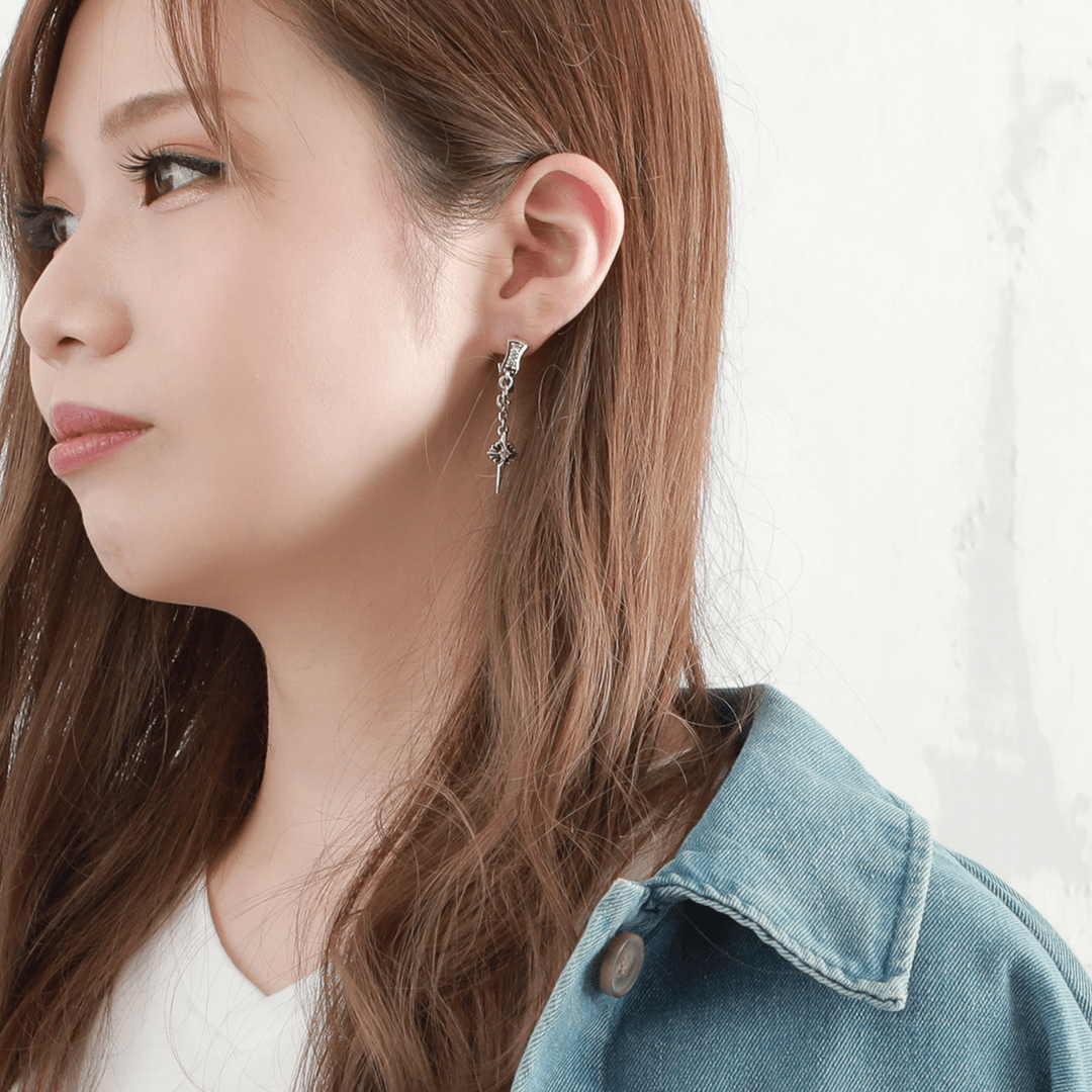 クロスチェーンピアス(片耳用) – BLESS クロスチェーンピアス(片耳用) – BLESS