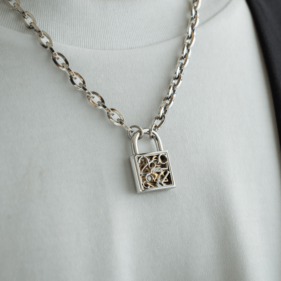 ナンバーパドロックネックレス / SGN-437 – BLESS ナンバーパドロックネックレス / SGN-437 – BLESS