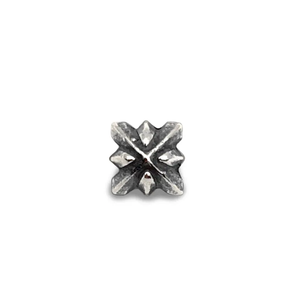 TRIPLE X STUDS PIERCE(片耳用) / XE-015 – BLESS