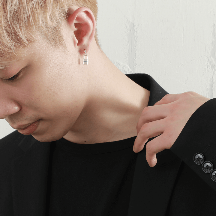 OFF THE WALL ROMANCE PADLOCK PIERCE(片耳用)