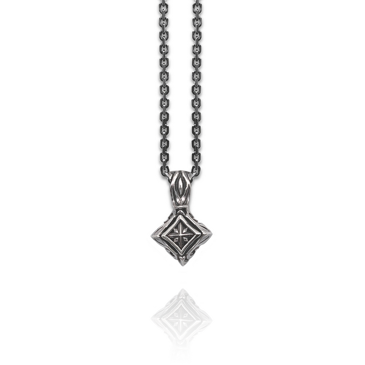 TRIPLE X EDITION URBAN TRIBAL PENDANT S