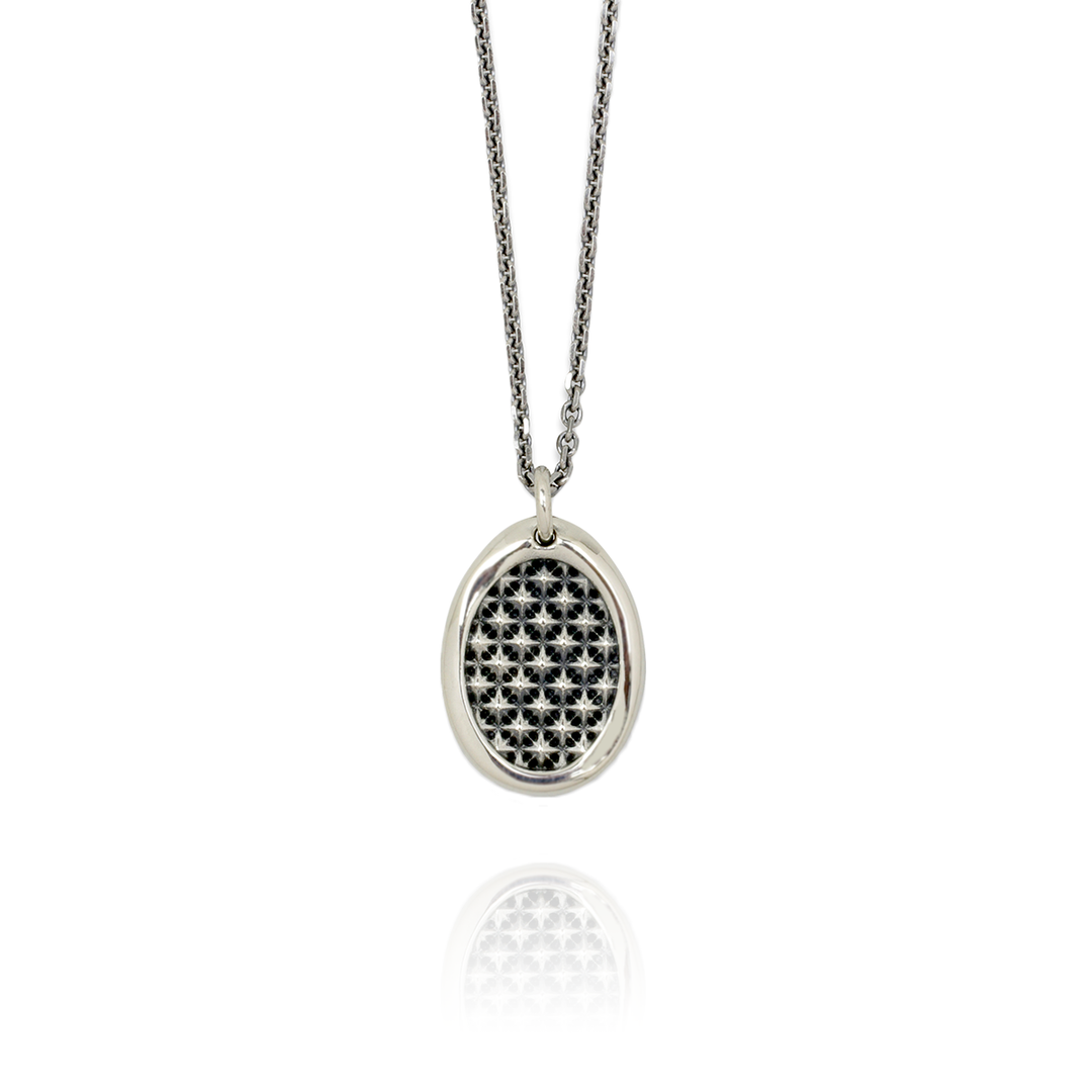 TRIPLE X SEAL PENDANT M