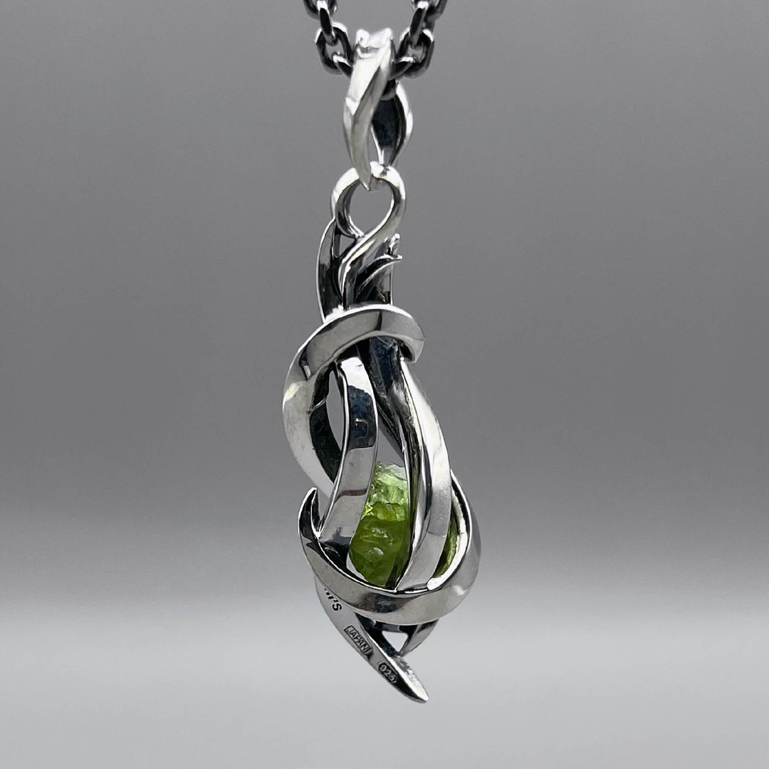 TENTACLES EDITION PENDULUM GEM STONE PENDANT PERIDOT