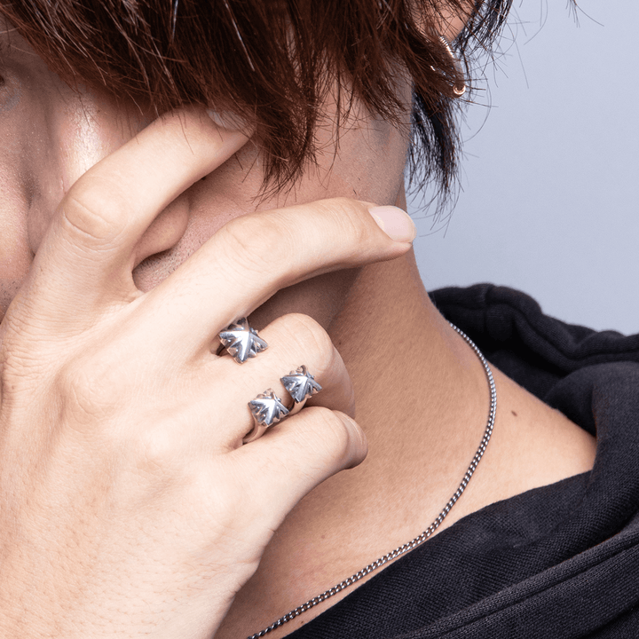 TRIPLE X 3 STUDS FREE RING