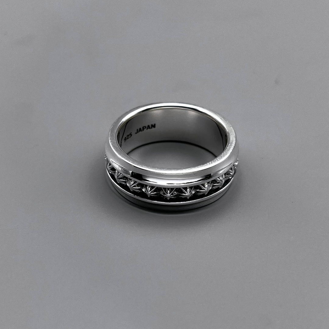 TRIPLE X STUDS HARF ROUND RING