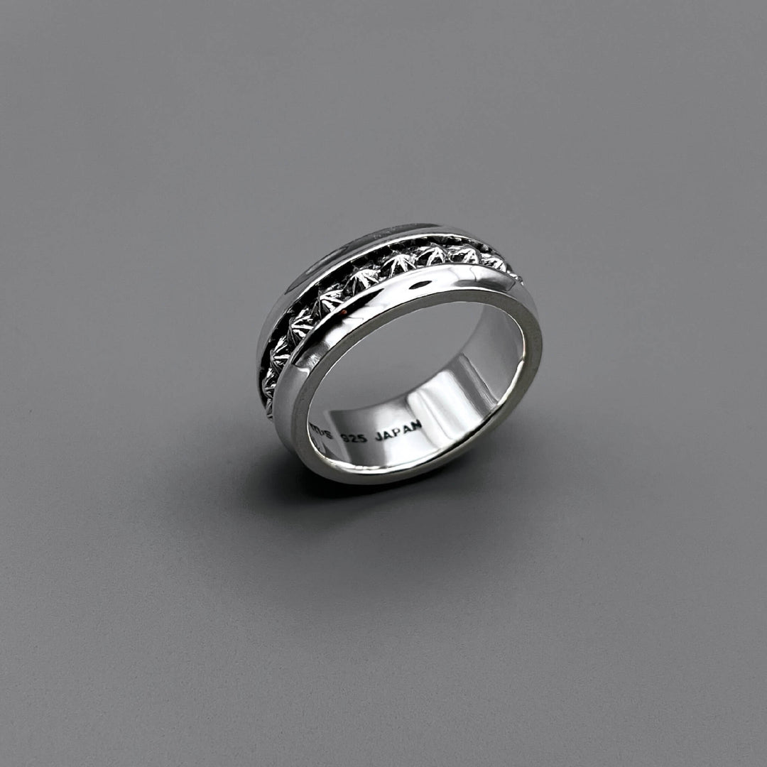TRIPLE X STUDS HARF ROUND RING